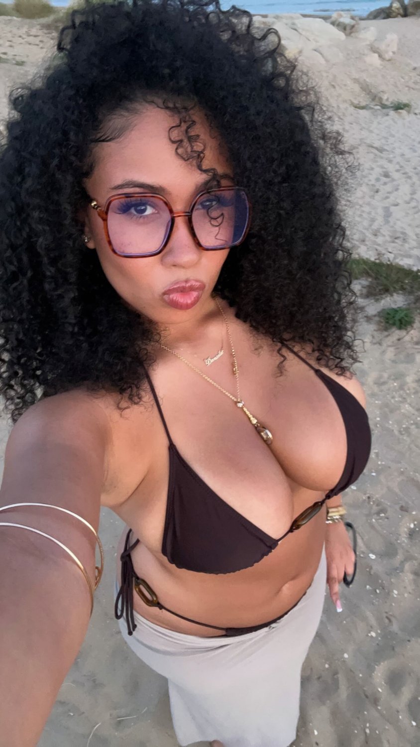 Danielle Ramona #GAzJyxVT