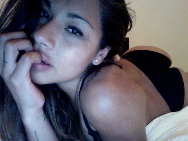Amateur German/Latina Wife #Sr9UIDdo