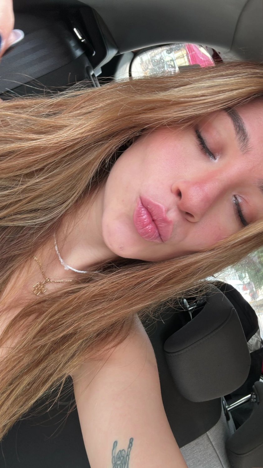 Irl de seguidor puta tetona saca leche quiere tributos y vergas en su boca y cara. Morbo dm #Vid1CS89
